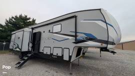2023 Cherokee Arctic Wolf 3770SUITE, $ 51,300