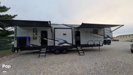 2023 Cherokee Arctic Wolf 3770SUITE, $ 51,300