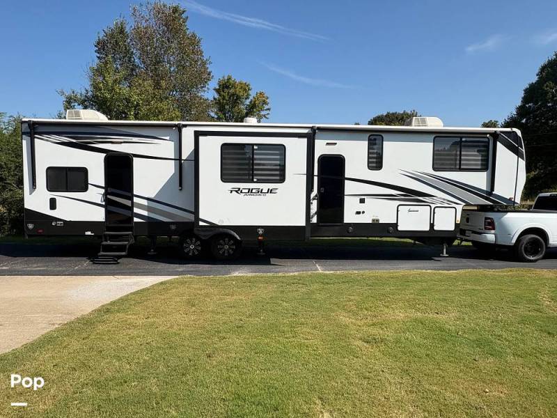 2022 Forest River Rogue 351G2, $ 58,400