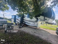 2018 Keystone Redwood 3991RD, $ 49,900