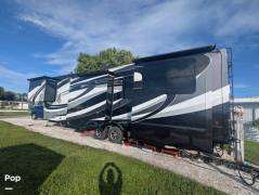 2018 Keystone Redwood 3991RD, $ 49,900
