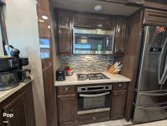 2018 Keystone Redwood 3991RD, $ 49,900