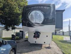 2018 Keystone Redwood 3991RD, $ 49,900