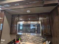 2018 Keystone Redwood 3991RD, $ 49,900
