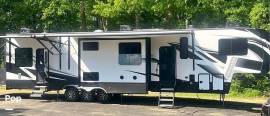 2021 Dutchmen Voltage 4195, $ 69,500