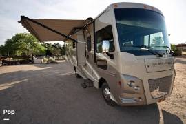 2018 Winnebago Sunstar LX 27N, $ 69,250