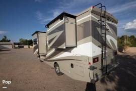 2018 Winnebago Sunstar LX 27N, $ 69,250
