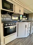 2022 Thor Motor Coach A.C.E. 32.3, $ 106,000