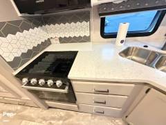 2024 Thor Motor Coach Windsport 34J, $ 137,000