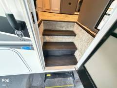 2024 Thor Motor Coach Windsport 34J, $ 137,000