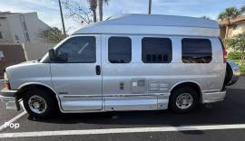 2014 Roadtrek Versatile 170, $ 42,000