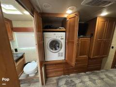 2018 Winnebago Sunstar LX 35F, $ 77,000