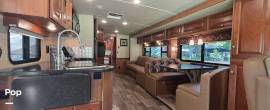 2018 Winnebago Sunstar LX 35F, $ 77,000