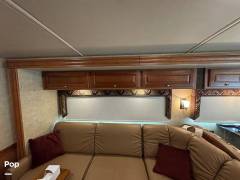 2018 Winnebago Sunstar LX 35F, $ 77,000