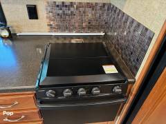 2018 Winnebago Sunstar LX 35F, $ 77,000