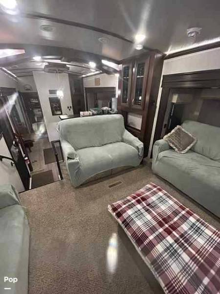 2018 Jayco Pinnacle 38FLWS, $ 62,500
