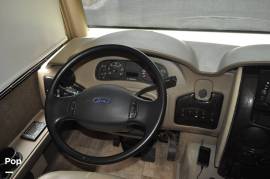 2017 Thor Motor Coach Challenger 37KT, $ 91,200