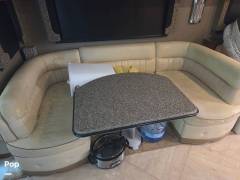 2015 Fleetwood Discovery 40G, $ 100,000