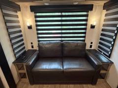 2022 Cherokee Arctic Wolf 3880SUITE, $ 44,450