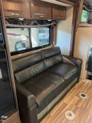 2019 Thor Motor Coach Outlaw 29J, $ 71,200
