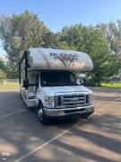 2019 Thor Motor Coach Outlaw 29J, $ 71,200