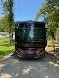 2014 Fleetwood Expedition 40X, $ 117,000