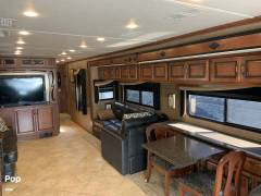2014 Fleetwood Expedition 40X, $ 117,000