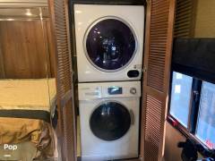 2014 Fleetwood Expedition 40X, $ 117,000