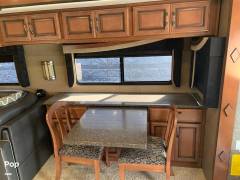 2014 Fleetwood Expedition 40X, $ 117,000