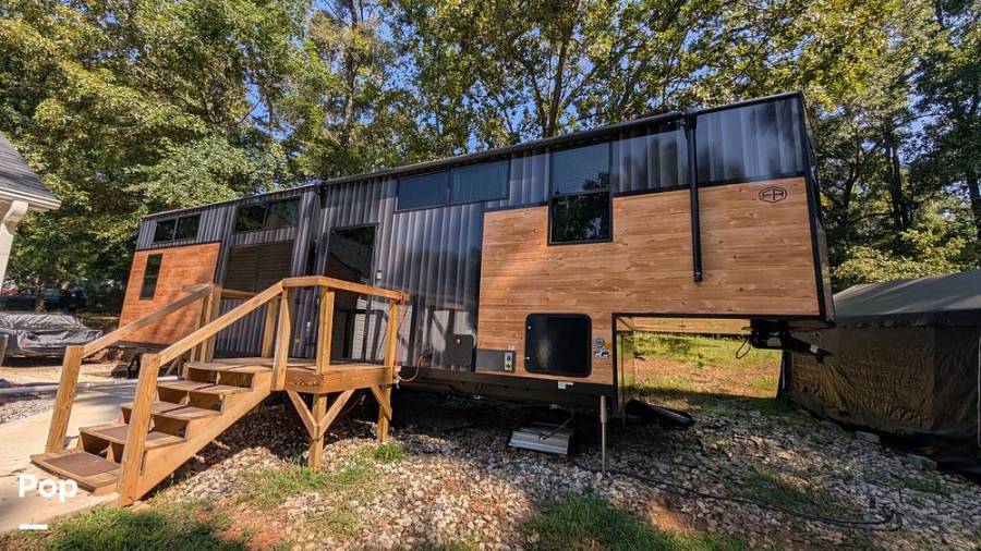 2025 Cedar Creek Cottage 41FWC, $ 79,900