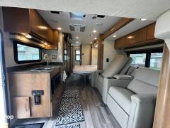 2020 Tiffin Wayfarer 25RW, $ 92,500