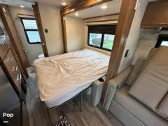 2020 Tiffin Wayfarer 25RW, $ 92,500