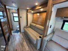 2020 Tiffin Wayfarer 25RW, $ 92,500