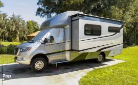 2022 Tiffin Wayfarer 25RW, $ 112,000