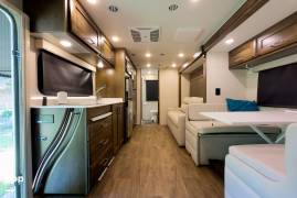 2022 Tiffin Wayfarer 25RW, $ 112,000