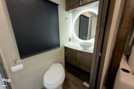 2022 Tiffin Wayfarer 25RW, $ 112,000