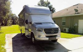 2022 Tiffin Wayfarer 25RW, $ 112,000