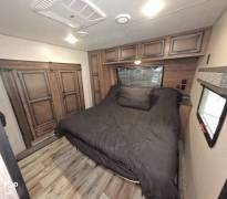 2022 KZ Venom 3313TK, $ 77,800