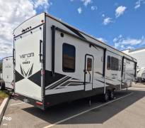 2022 KZ Venom 3313TK, $ 77,800