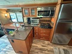 2017 Winnebago Sightseer 36Z, $ 105,000