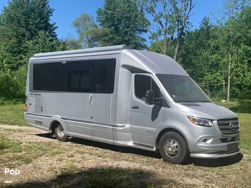 2025 Airstream Atlas Murphy Suite, $ 217,000