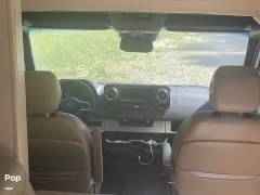 2025 Airstream Atlas Murphy Suite, $ 217,000