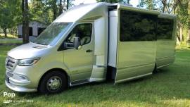 2025 Airstream Atlas Murphy Suite, $ 217,000