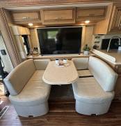 2017 Newmar Ventana LE 3412, $ 139,000