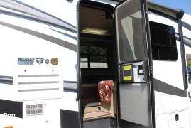 2019 Jayco Greyhawk 30X, $ 77,900
