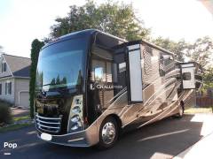 2023 Thor Motor Coach Challenger 37DS, $ 153,000