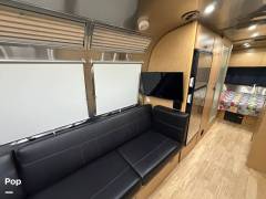 2016 Airstream Flying Cloud 25FB, $ 77,800
