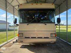 1996 Country Coach Intrigue 40 Wisteria, $ 88,900