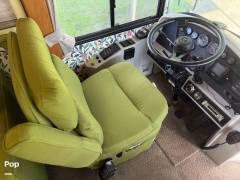 1996 Country Coach Intrigue 40 Wisteria, $ 88,900