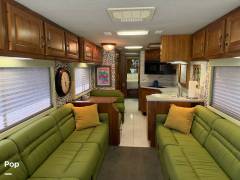 1996 Country Coach Intrigue 40 Wisteria, $ 88,900
